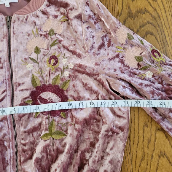 Lulumari Pink Bomber Jacket - Picture 3 of 7